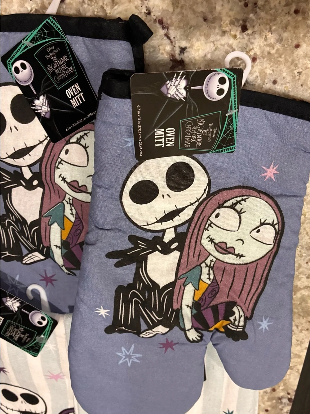 Nightmare Before Christmas Hand Towel & Oven Mitt Set Kitchen Decor